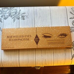 Charlotte Tilbury make up